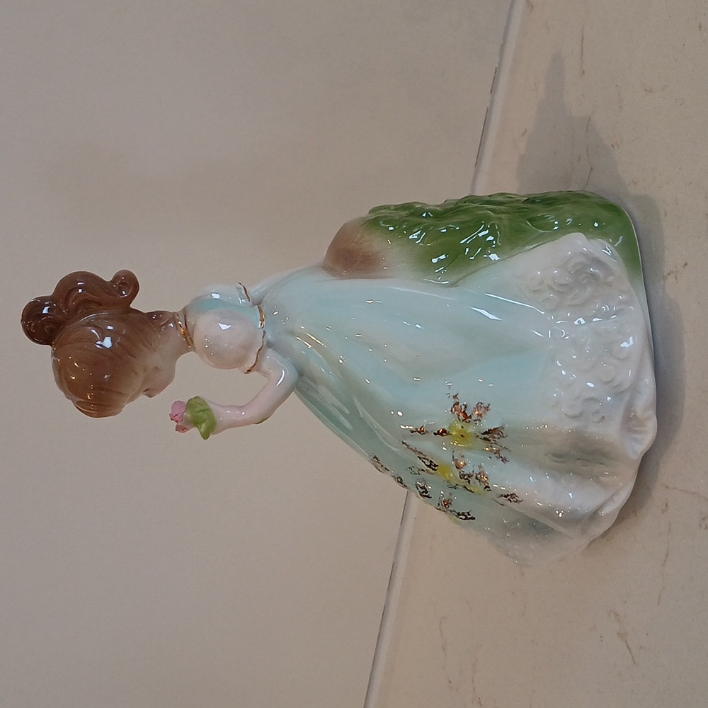 Josef Originals Figurine - Picture 4 of 6